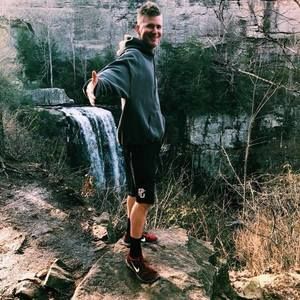 Meet your Posher, Johnathan